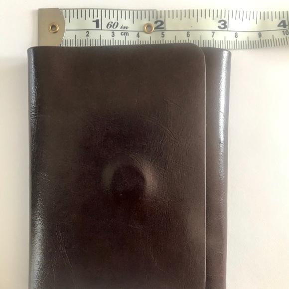Genuine Leather Men’s Brown Trifold Slim Wallet - Picture 5 of 6